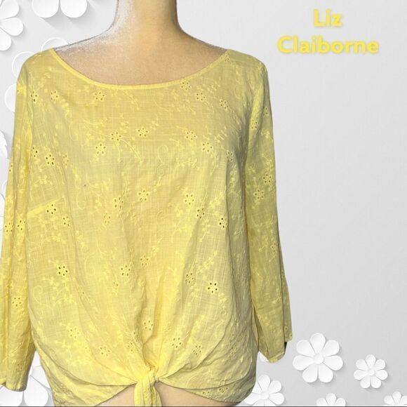 Nwot! Liz Claiborne lightweight yellow eyelet lace tie front top - Picture 2 of 7